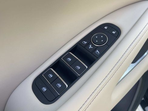 Certified 2025 INFINITI QX60 Luxe image 14