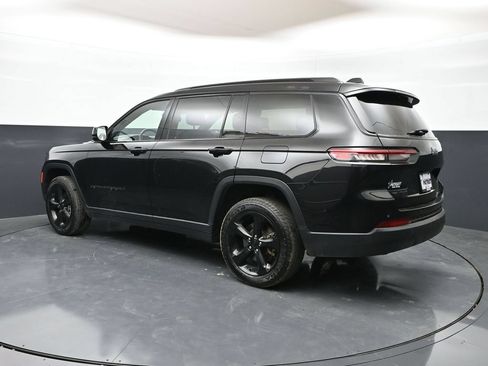 Used 2022 Jeep Grand Cherokee L Laredo AWD/4WD image 24