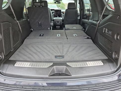 Certified 2025 GMC Yukon Denali RWD image 42