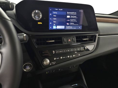 Used 2024 Lexus ES 350 w/ Premium Package FWD image 23