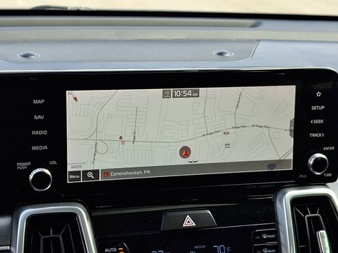 Used 2021 Kia Sorento SX image 17