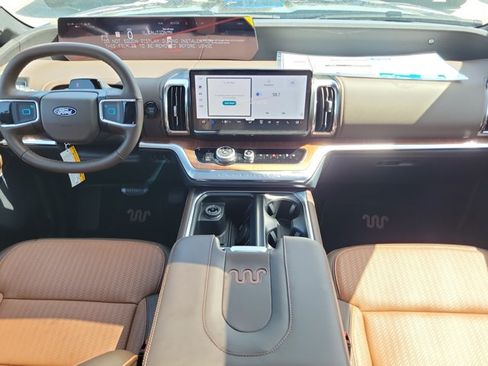 New 2027 Ford Expedition King Ranch RWD image 17