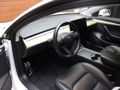 Used 2023 Tesla Model 3 Standard Range image 50