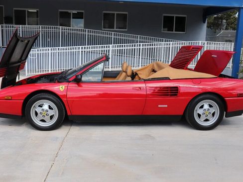 Used 1989 Ferrari Mondial T Cabriolet image 33