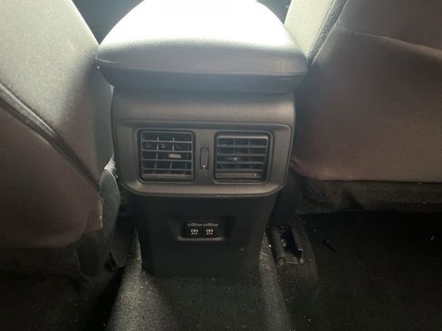 Used 2021 Toyota RAV4 XLE image 24