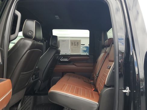 Used 2025 GMC Sierra 3500 Denali Ultimate image 13