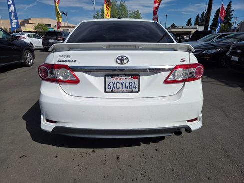 Used 2012 Toyota Corolla S image 3