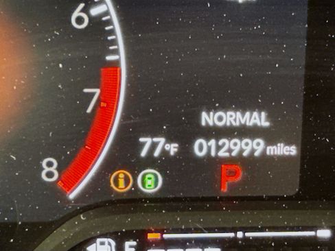 Used 2025 Honda Civic Sport image 13