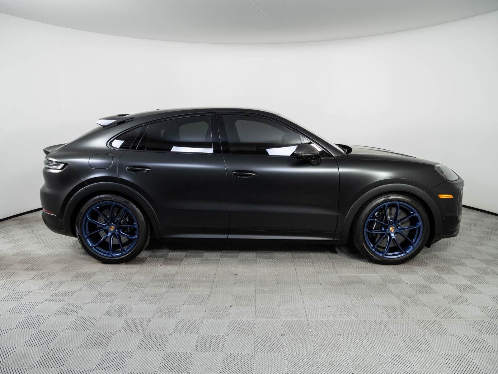 New 2026 Porsche Cayenne Turbo GT AWD/4WD image 28
