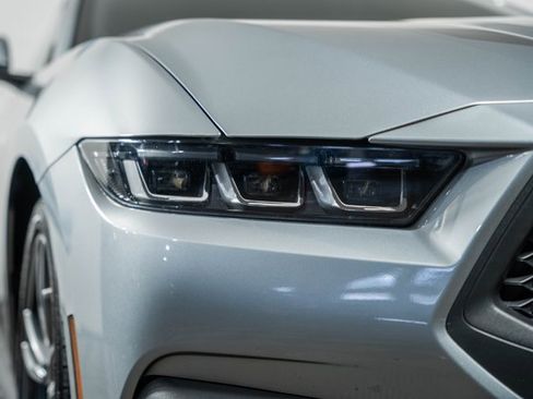 Used 2024 Ford Mustang Coupe image 12