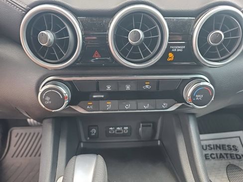 Used 2025 Nissan Sentra SV FWD image 20