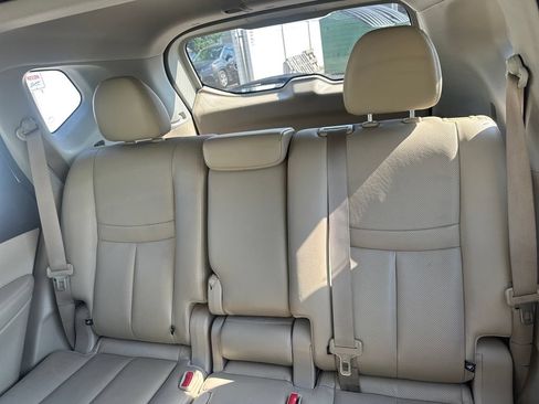 Used 2017 Nissan Rogue SL w/ SL Premium Package AWD/4WD image 18