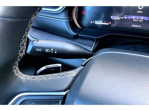 Certified 2024 Jeep Grand Cherokee Limited AWD/4WD image 20