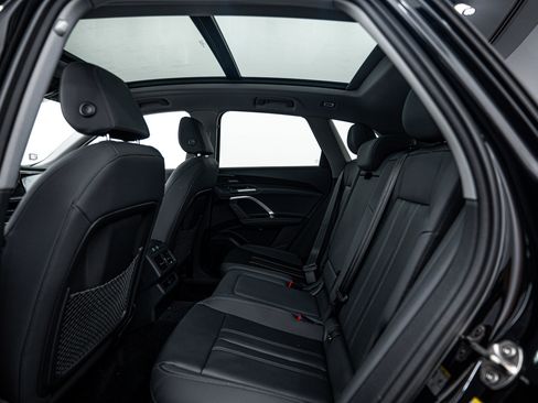 New 2025 Audi Q5 Premium Plus image 16