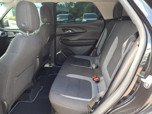 Used 2023 Chevrolet TrailBlazer LT w/ Convenience Package FWD image 18