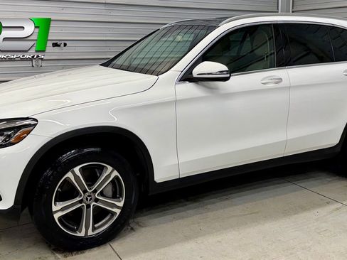 Used 2019 Mercedes-Benz GLC 300 4MATIC image 1