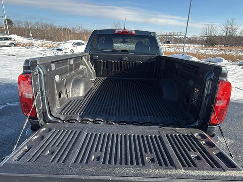 Used 2019 Chevrolet Colorado W/T w/ WT Convenience Package image 21