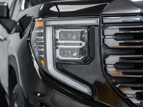 Used 2023 GMC Sierra 1500 Denali Ultimate AWD/4WD image 13