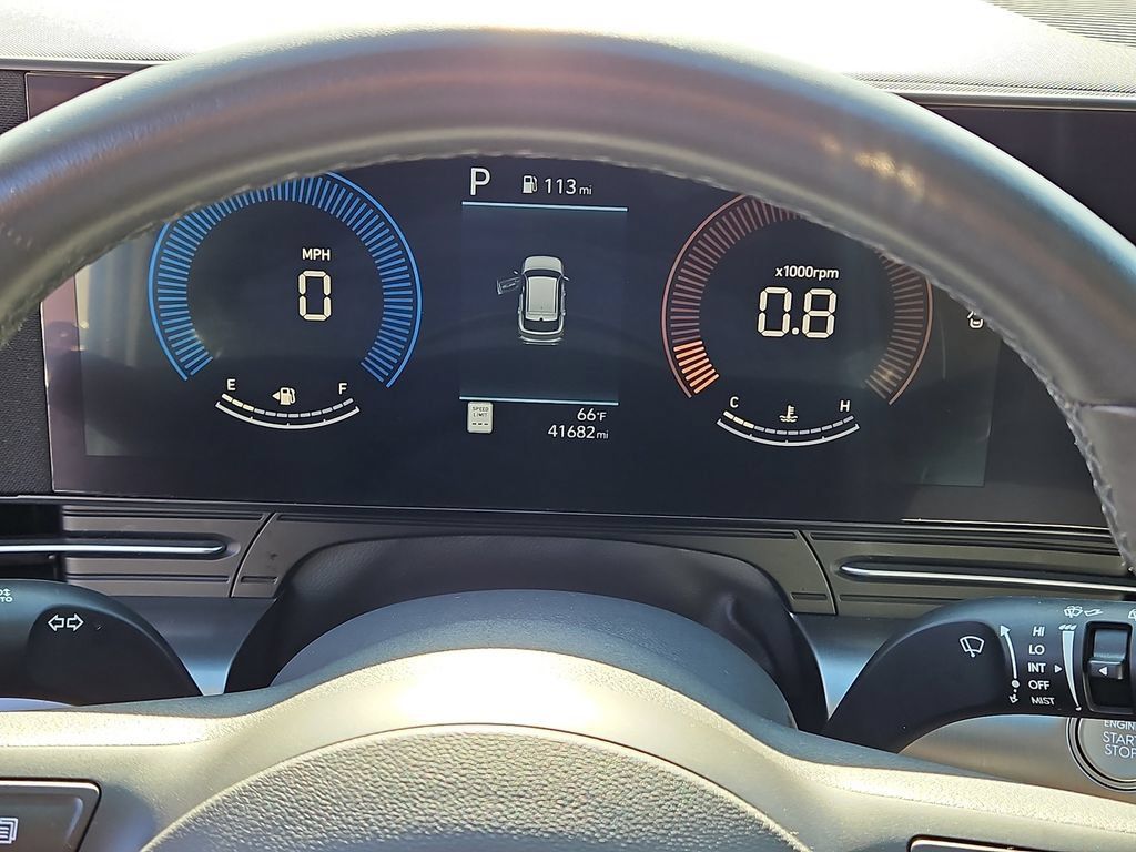 Used 2025 Hyundai Kona SEL FWD image 28