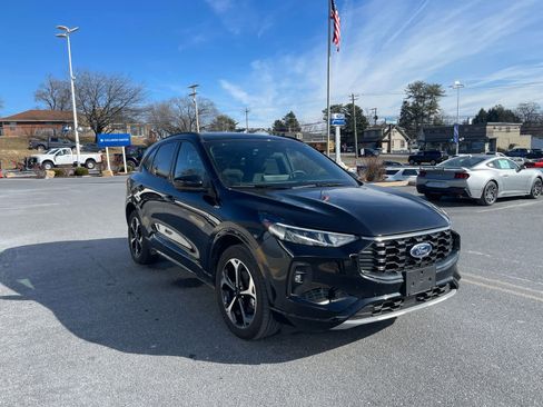 Used 2023 Ford Escape ST-Line Select w/ Tech Pack #2 image 8