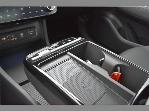 New 2026 Hyundai Tucson Limited FWD image 25