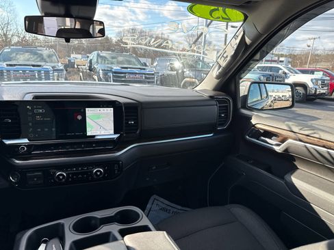 Certified 2025 GMC Sierra 1500 Elevation image 14