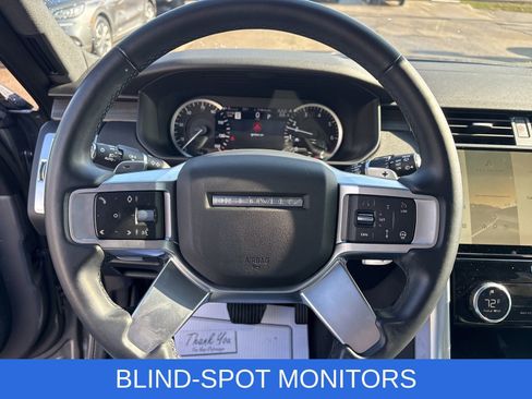 Used 2023 Land Rover Discovery S image 23