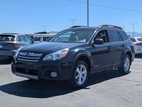 Used 2014 Subaru Outback 2.5i Limited AWD/4WD image 9