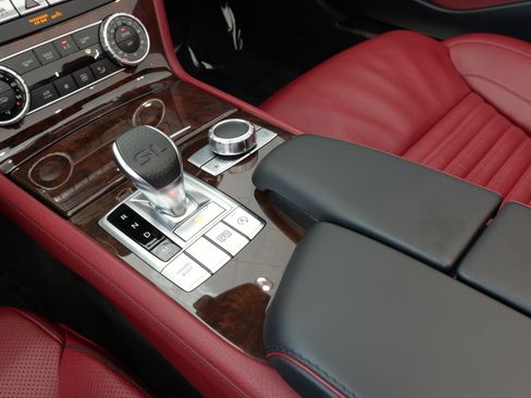 Used 2018 Mercedes-Benz SL 550 image 50