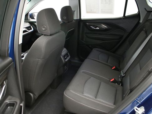 Used 2023 GMC Terrain SLE w/ Driver Convenience Package FWD image 25