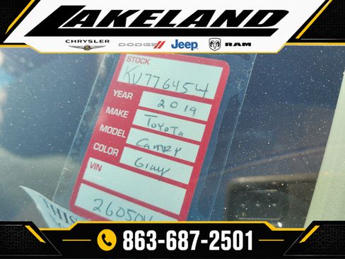 Used 2019 Toyota Camry LE FWD image 10