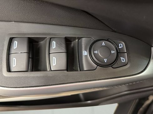 Used 2026 Chevrolet Trax LS FWD image 16