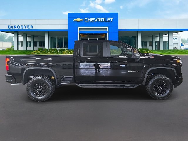 New 2026 Chevrolet Silverado 2500 ZR2 AWD/4WD image 6