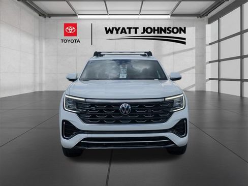 Used 2024 Volkswagen Atlas Cross Sport SEL R-Line AWD/4WD image 8