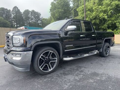 Used 2019 GMC Sierra 1500 SLE w/ Black Pack AWD/4WD image 3