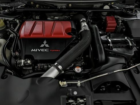 Used 2015 Mitsubishi Lancer Evolution GSR image 13