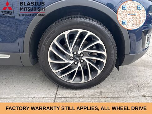 Used 2019 Lincoln Nautilus Reserve AWD/4WD image 3