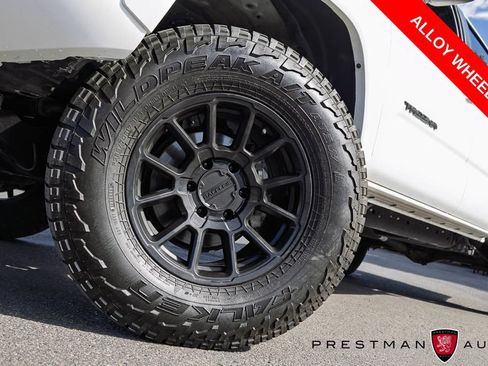 Used 2023 Toyota Tacoma TRD Sport AWD/4WD image 12