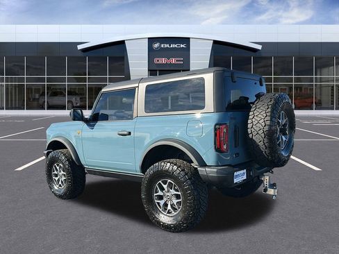 Used 2023 Ford Bronco Badlands image 3