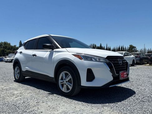 Used 2023 Nissan Kicks S w/ Interior Electronics Package FWD image 10