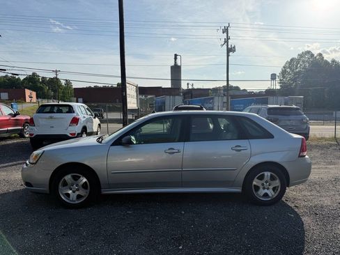Used 2004 Chevrolet Malibu LT w/ Preferred Equipment Group FWD image 2