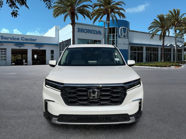 Certified 2025 Honda Pilot EX-L image 3