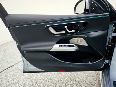 Used 2025 Mercedes-Benz E 450 4MATIC Sedan image 21