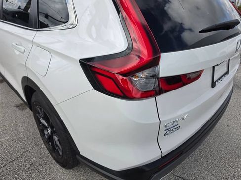 Used 2025 Honda CR-V Sport image 13