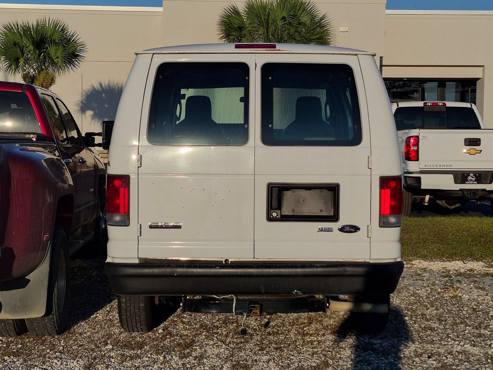 Used 2009 Ford E-150 and Econoline 150 RWD image 4