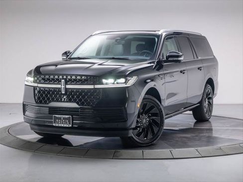New 2026 Lincoln Navigator L Black Label AWD/4WD image 1