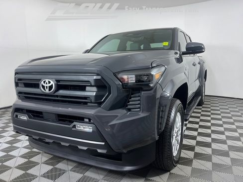 Certified 2025 Toyota Tacoma SR5 image 29