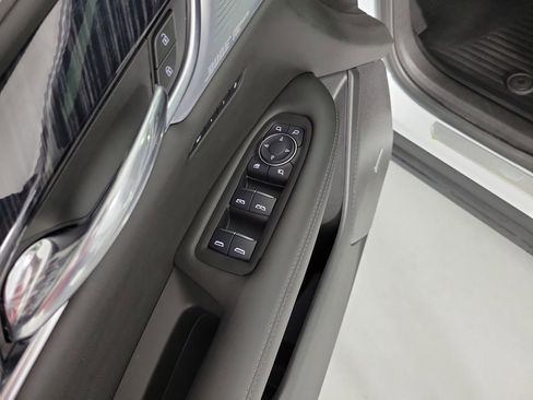 Certified 2025 Cadillac XT6 Premium Luxury w/ Technology Package image 21