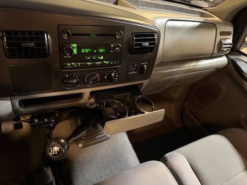 Used 2005 Ford F250 XLT AWD/4WD image 35