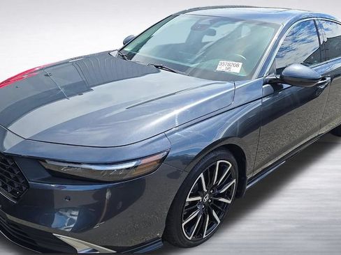 Used 2024 Honda Accord Touring image 3